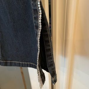 New ladies stretch jeans size 14.